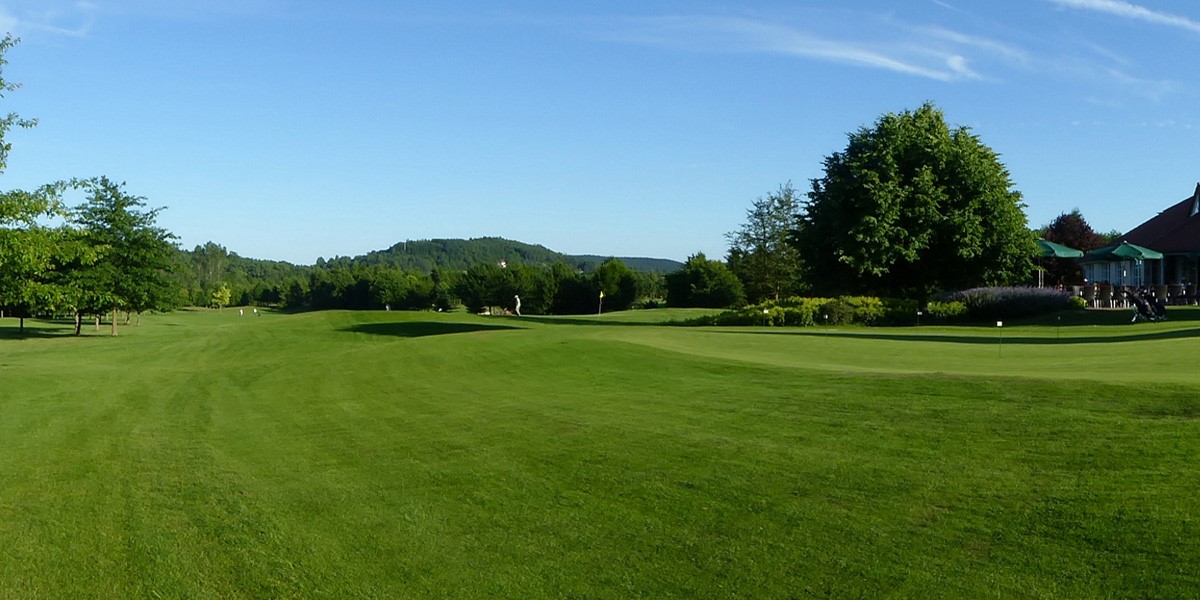 18 Loch Golfplatz - charakteristisch